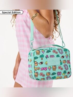 ALOHA COLLECTION LIMITED EDITION HELLO KITTY KEEP IT LIGHT LUNCH BOX, BNWT